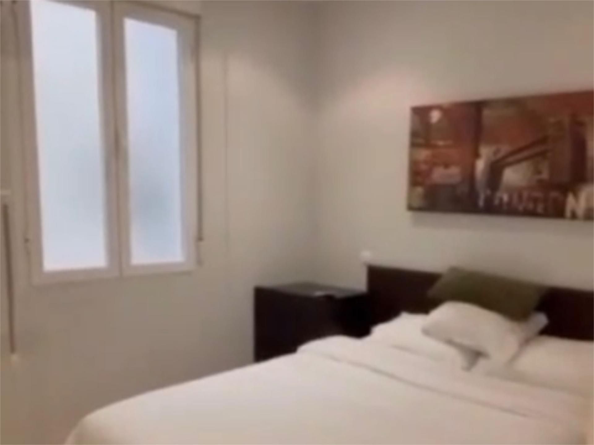 Bedroom of Flat to share in Donostia - San Sebastián   with Air Conditioner, Heating and Storage room