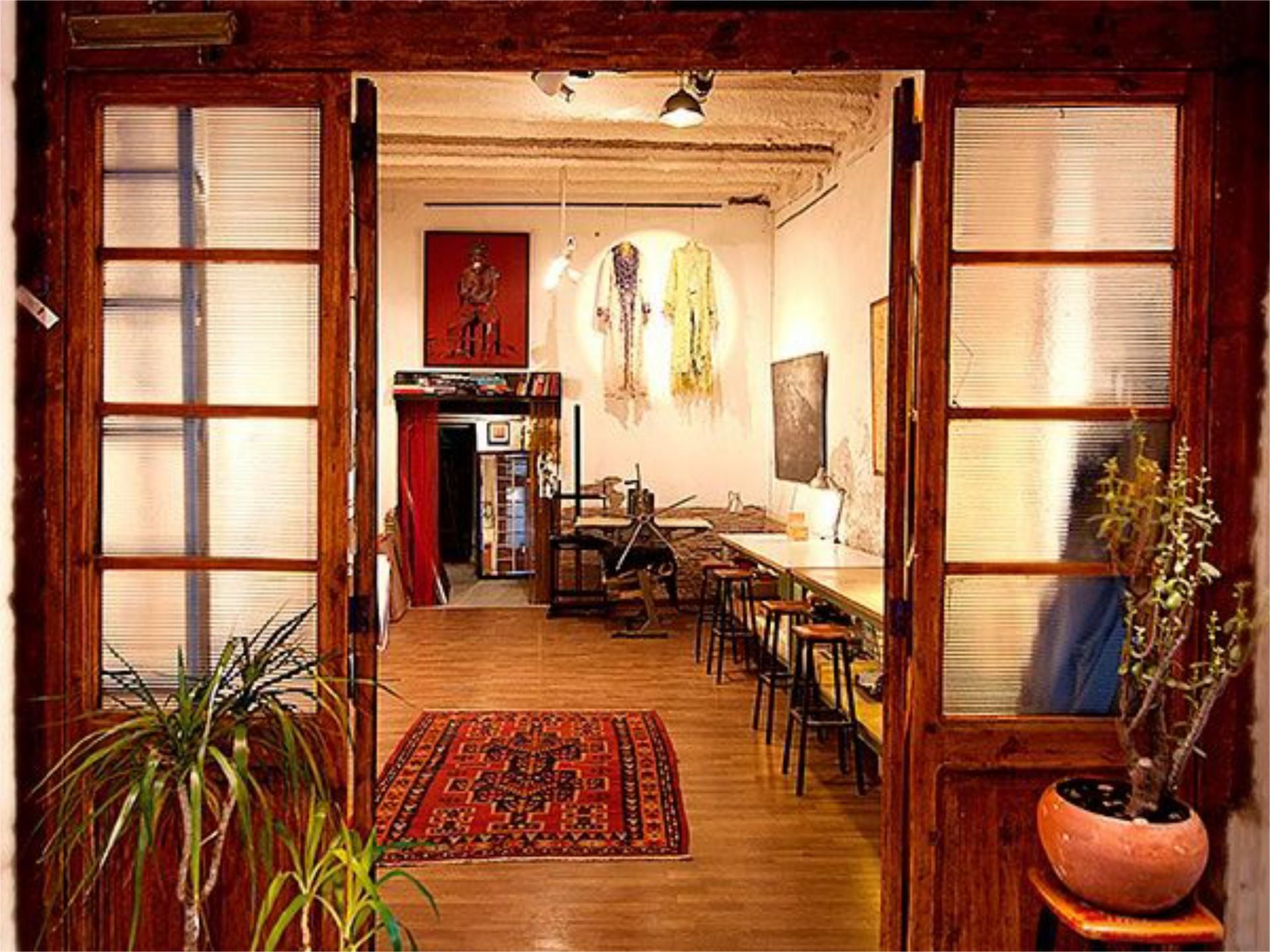 Local de alquiler en Carrer d'Ataülf, 20, Barri Gòtic
