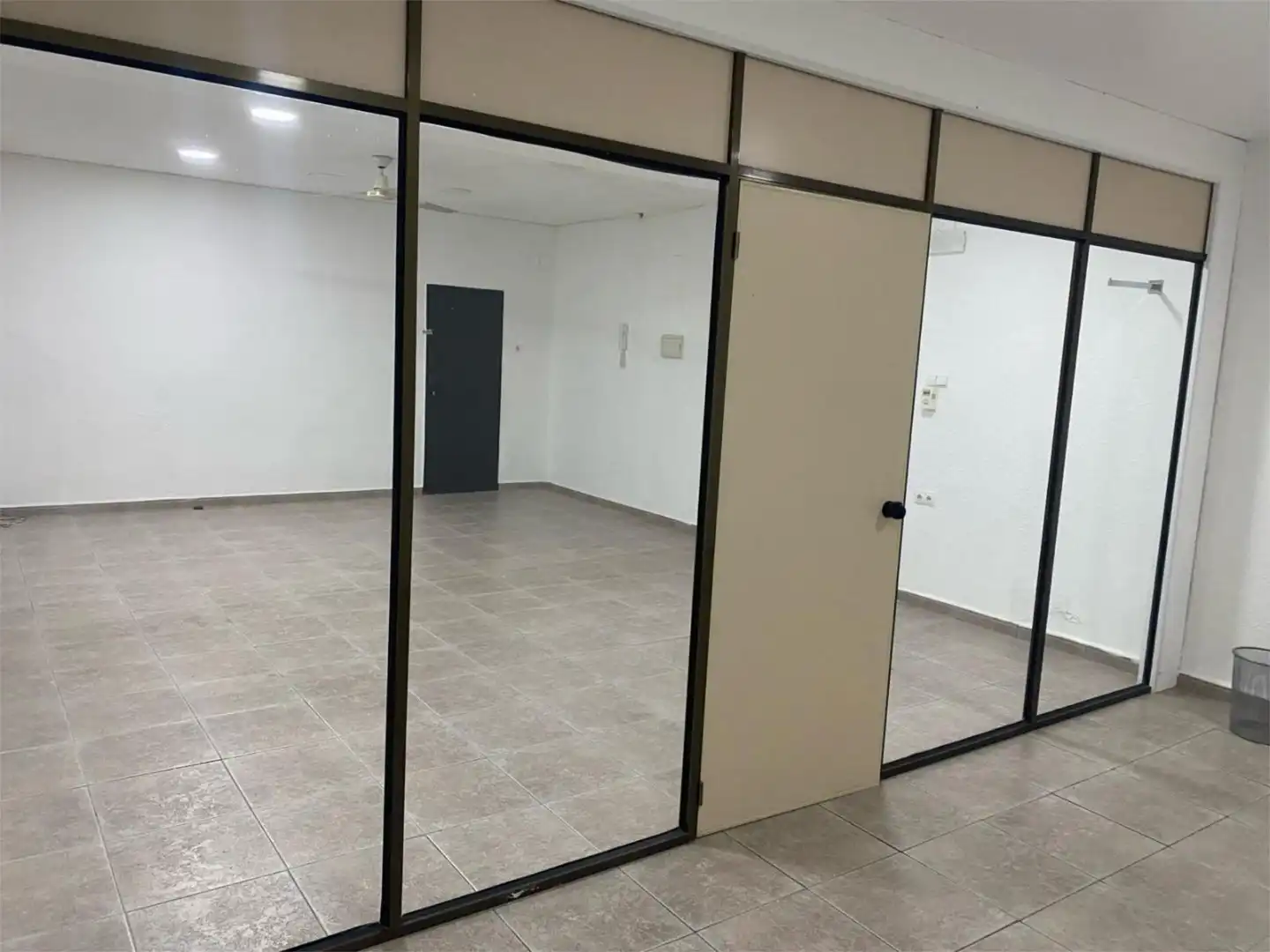 Oficina de alquiler en Carrer del Mas del Jutge, 12, Poligono Mas del Jutge Oficina de alquiler en Torrent