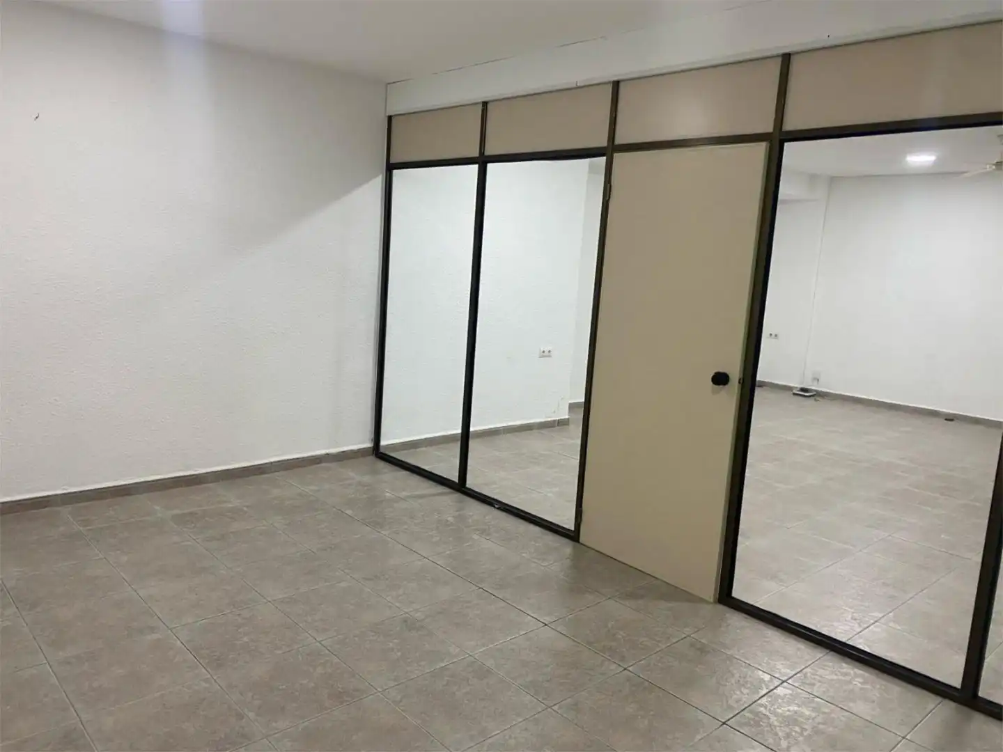 Oficina de alquiler en Carrer del Mas del Jutge, 12, Poligono Mas del Jutge Oficina de alquiler en Torrent