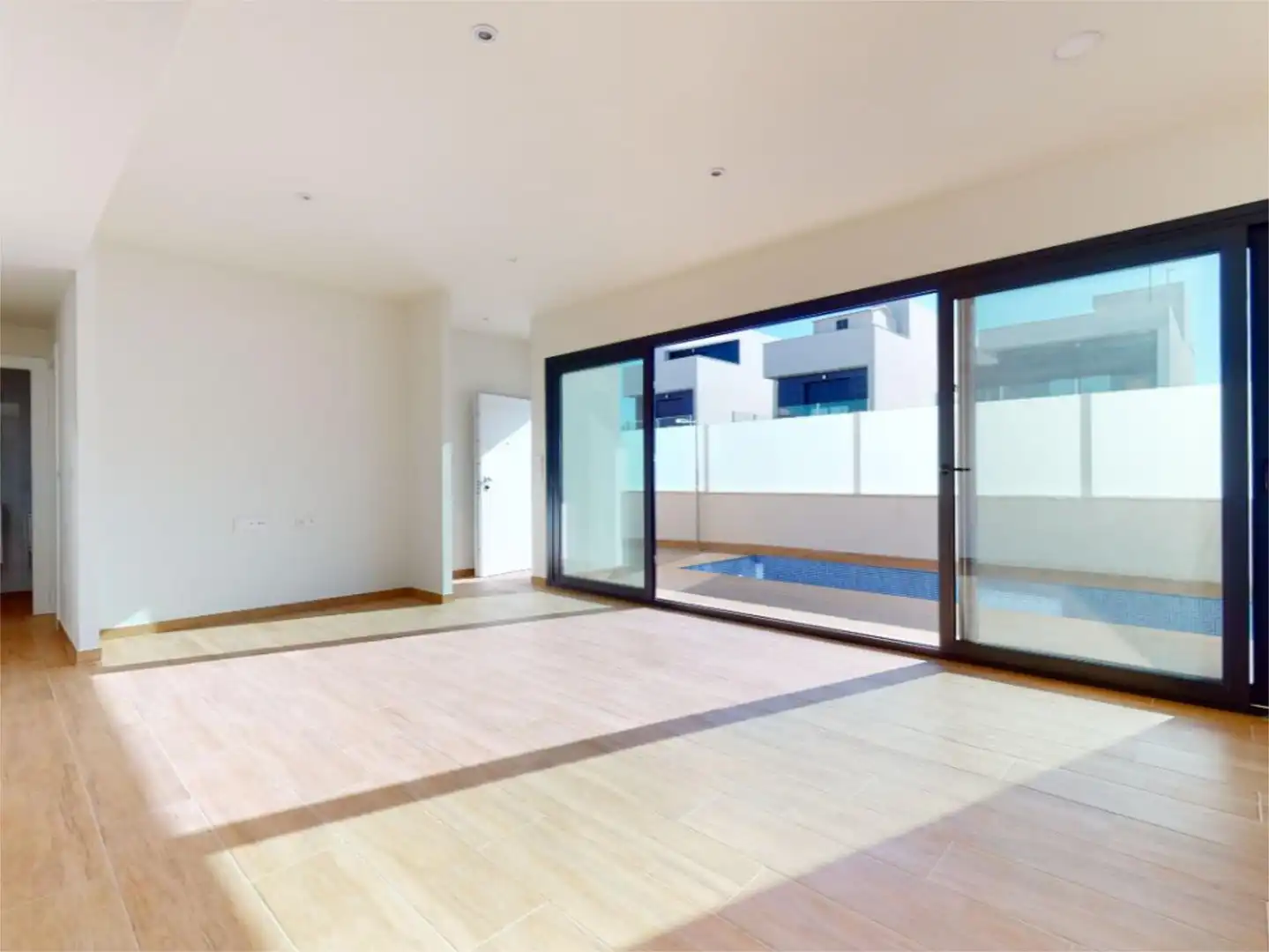 Piscina de Casa adosada en venta en San Pedro del Pinatar con Terraza y Piscina