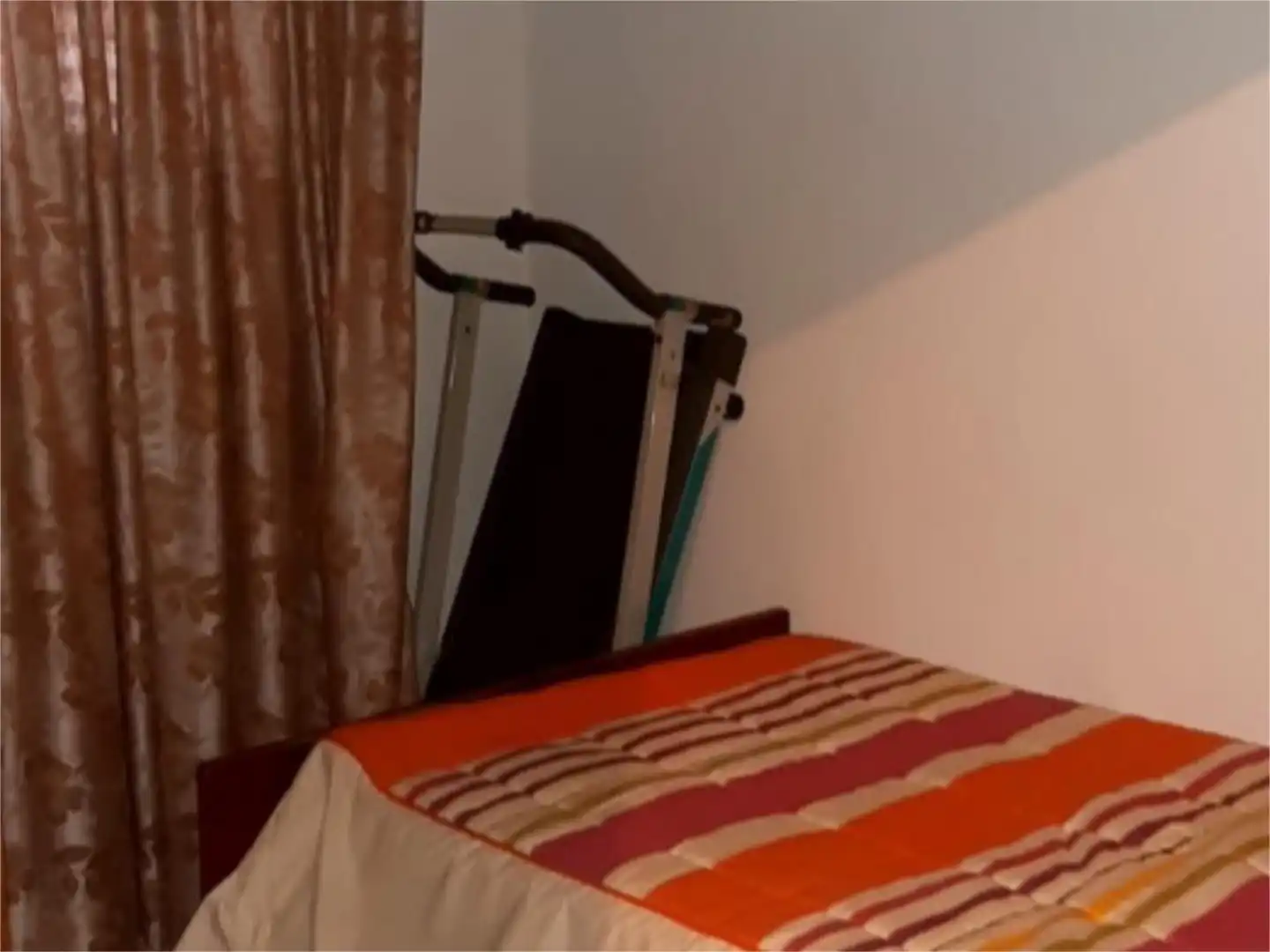 Casa o xalet en venda a Calle Martínez de Úbeda, 6, Linarejos Dormitori de Casa o xalet en venda en Linares amb Aire condicionat, Calefacció i Terrassa