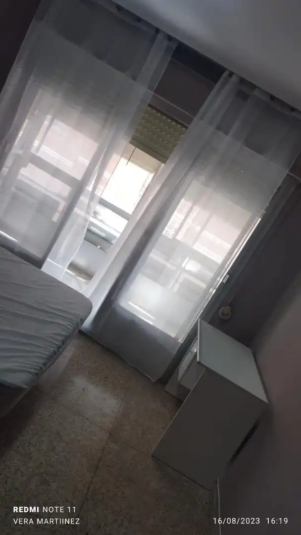 Bedroom of Flat for share in Albacete  with Private garden, Furnished and Oven