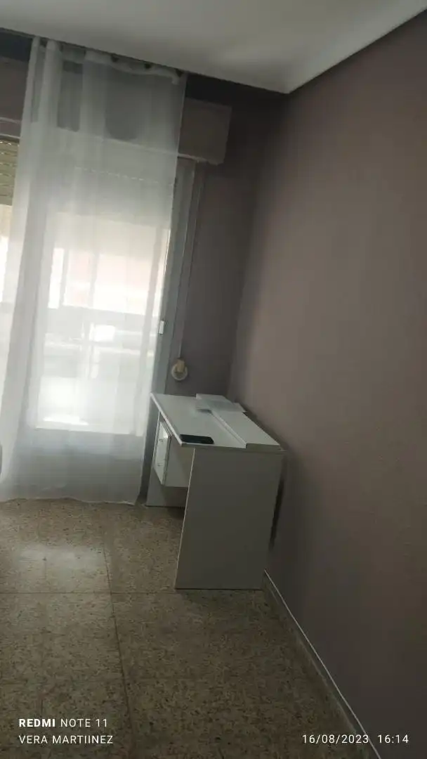 Bedroom of Flat for share in Albacete  with Private garden, Furnished and Oven