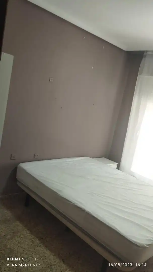 Bedroom of Flat for share in Albacete  with Private garden, Furnished and Oven