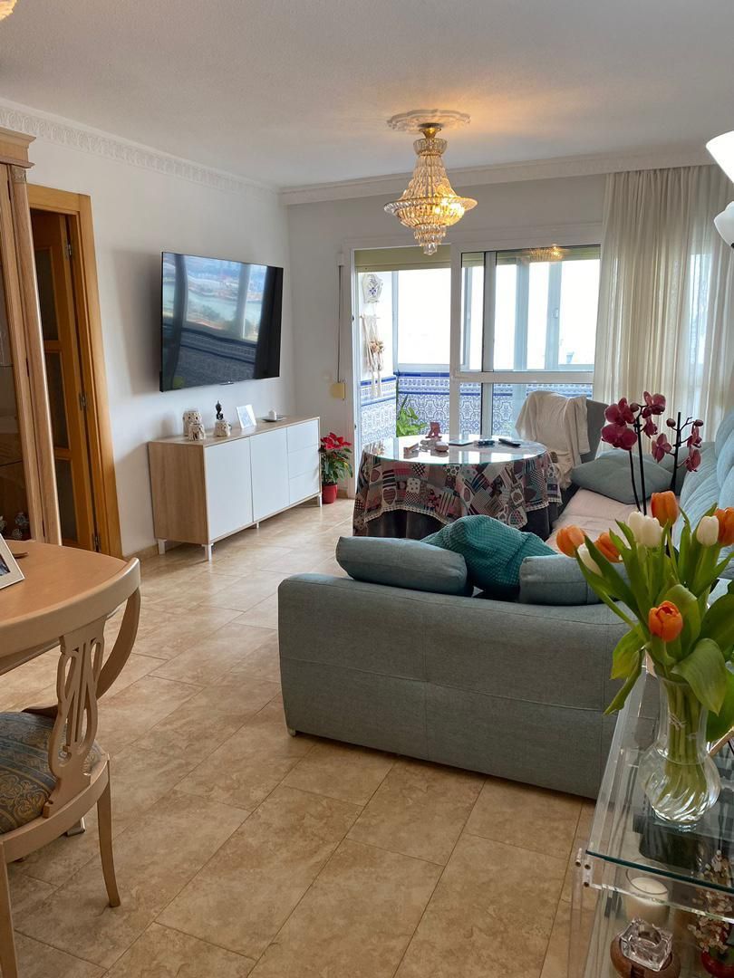 Living room of Flat for sale in Algeciras  with Terrace and Balcony