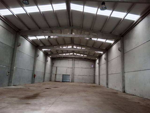Nave industrial en Alquiler en Praza España, 17 en Curtis