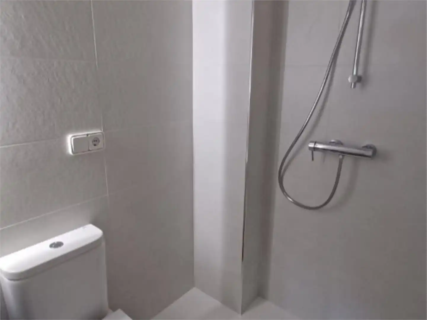 Piso en venta en Calle Luisa Boada, 25, Almodóvar del Campo Baño de Piso en venta en Almodóvar del Campo con Aire acondicionado, Calefacción y Terraza