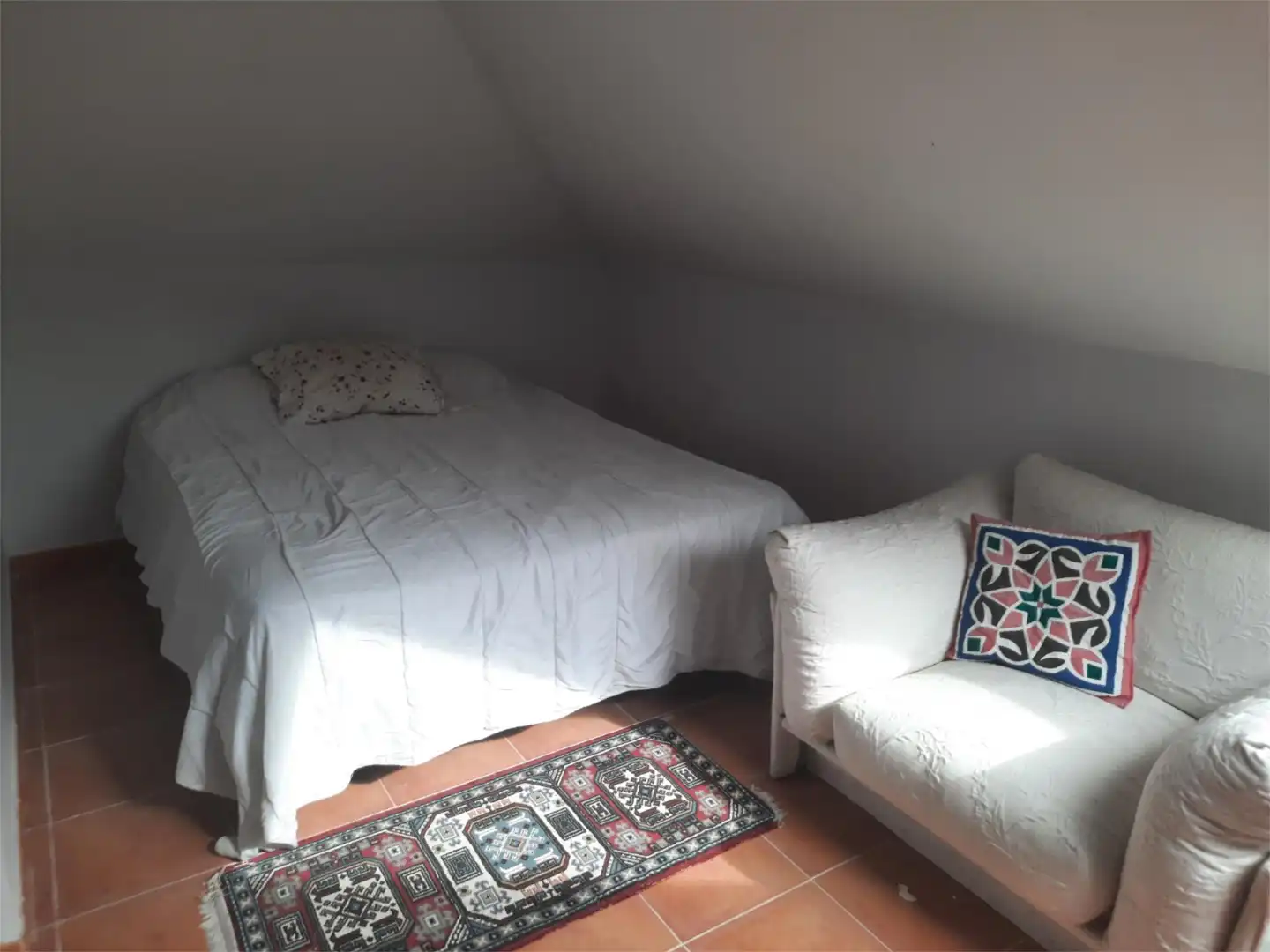 Habitación en Calle Jacinto Benavente, 13, Sector B Habitación de Casa o chalet para compartir en Boadilla del Monte con Calefacción, Jardín privado y Amueblado