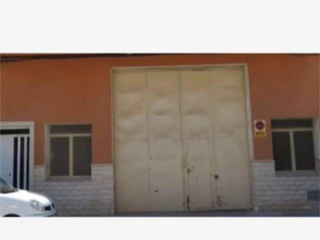 Local comercial en Alquiler en Calle Hermanos Kennedy, 39 en Monforte del Cid
