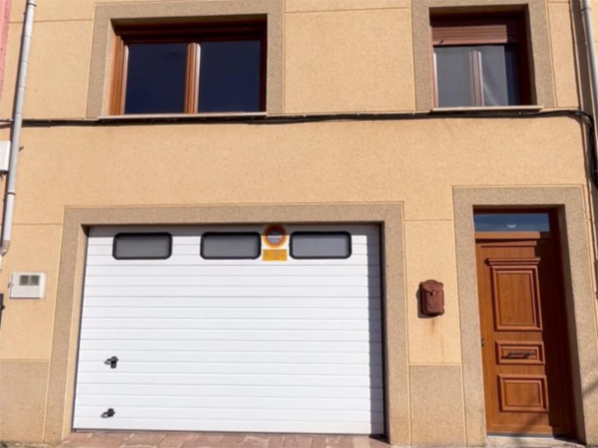 Vista exterior de Casa o xalet en venda en Barruelo de Santullán