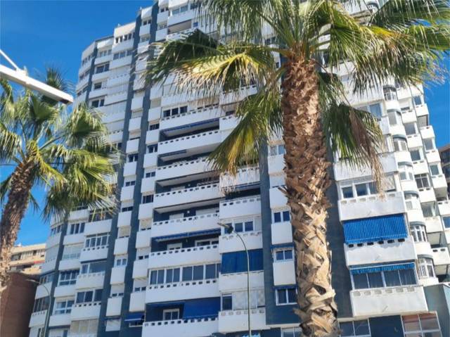 Piso en Venta en Paseo de la Farola, 8 en La Malagueta - Monte Sancha