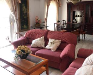 Sala d'estar de Casa o xalet en venda en Santa Fe amb Aire condicionat, Terrassa i Balcó