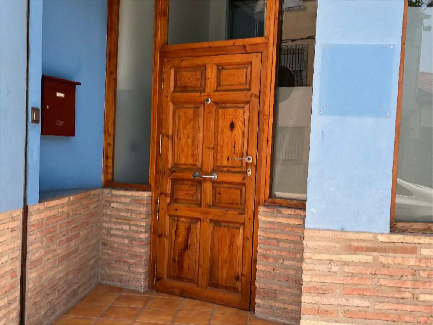 Commercial properties for sale in Calle de Salvatella, 12, Santa Isabel Commercial properties for sale in Zaragoza with Air Conditioner, Heating and Parquet flooring