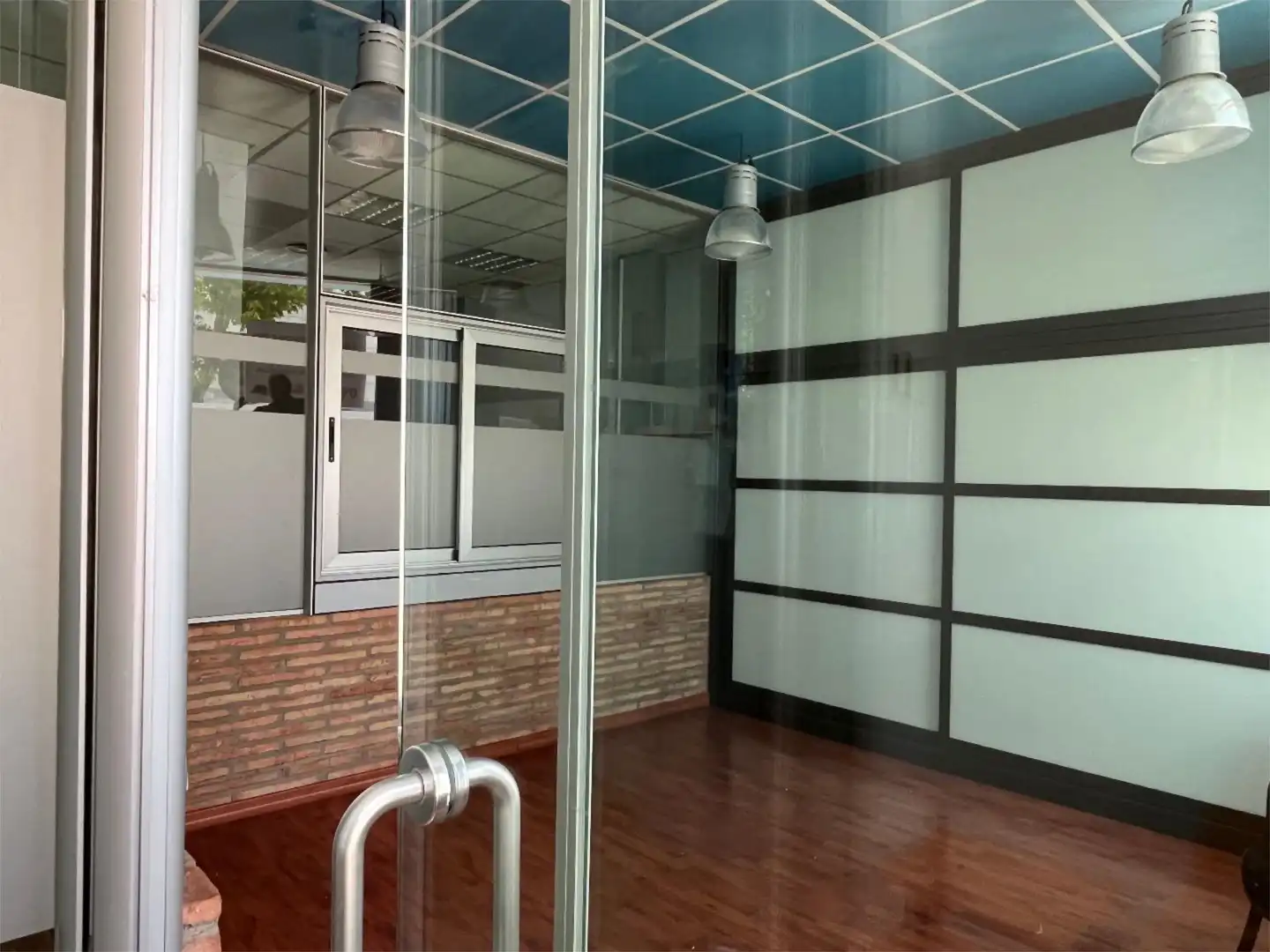 Commercial properties for sale in Calle de Salvatella, 12, Santa Isabel Commercial properties for sale in Zaragoza with Air Conditioner, Heating and Parquet flooring