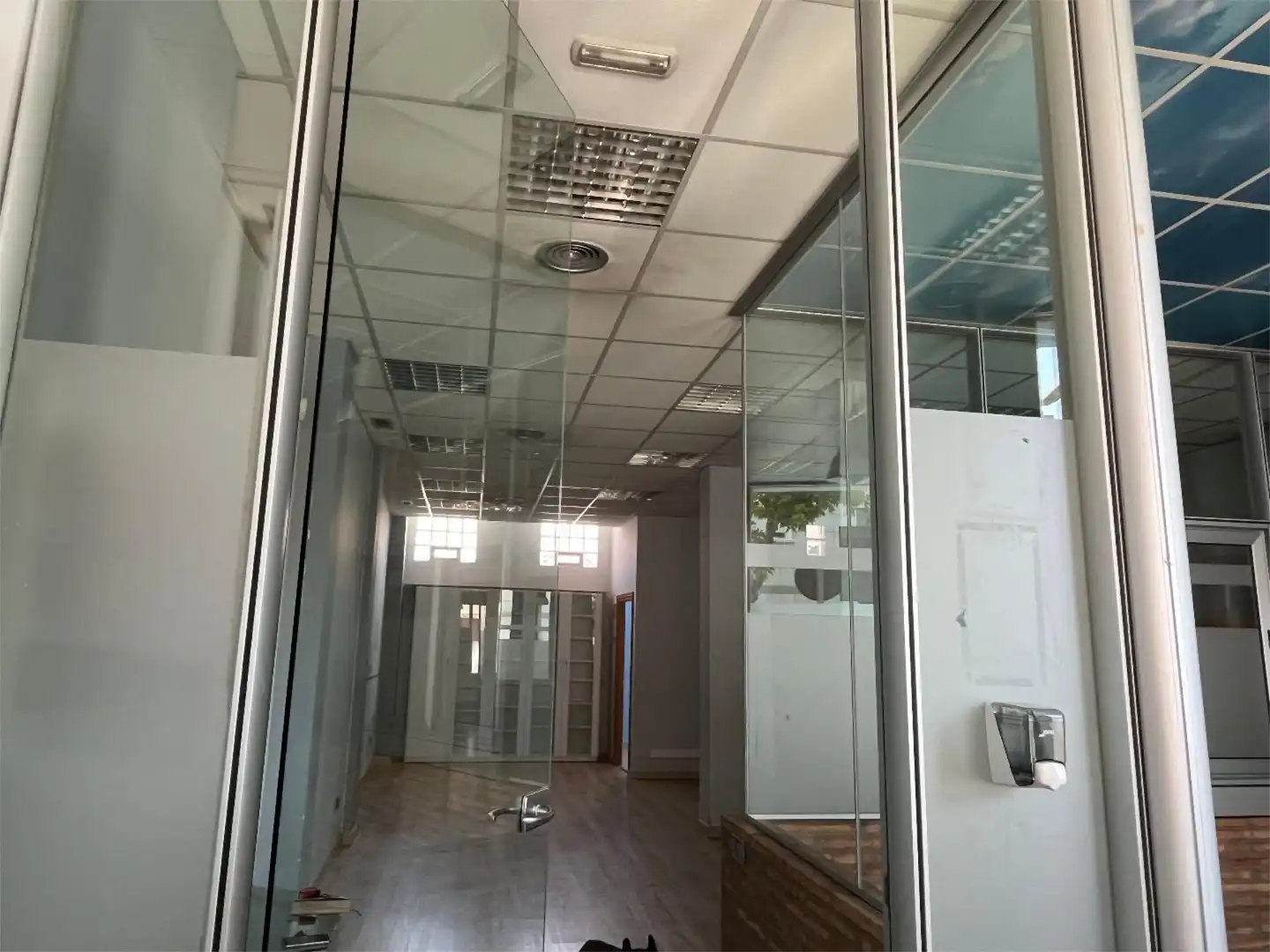 Commercial properties for sale in Calle de Salvatella, 12, Santa Isabel Commercial properties for sale in Zaragoza with Air Conditioner, Heating and Parquet flooring