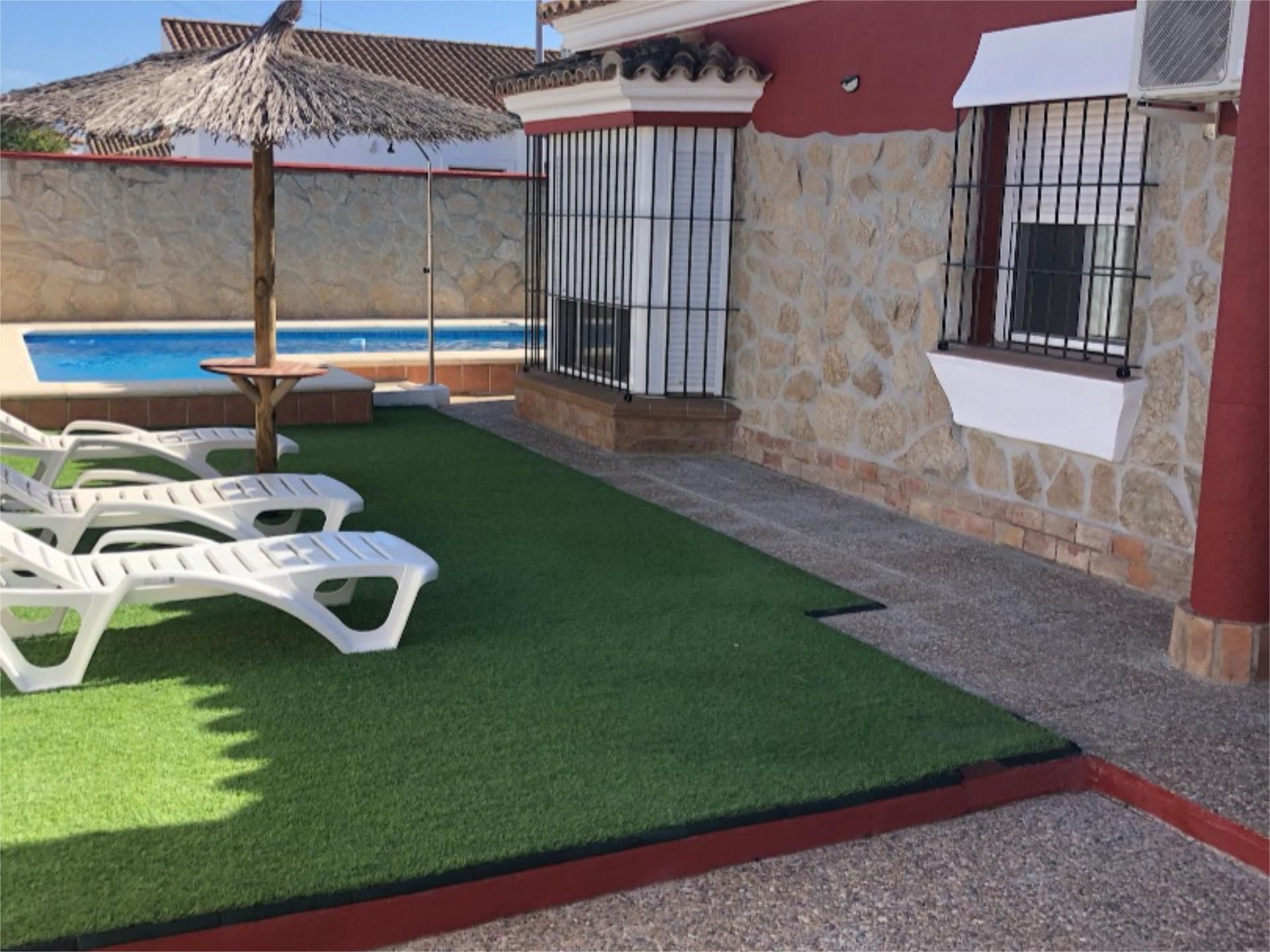 Garden of House or chalet to rent in Chiclana de la Frontera  with Air Conditioner, Heating and Private garden