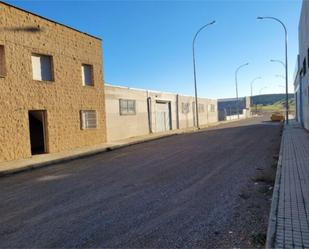 Vista exterior de Nau industrial de lloguer en Picón