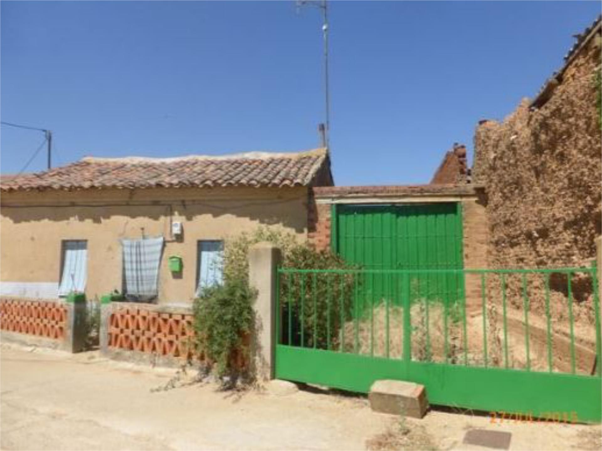Exterior view of Residential for sale in Manganeses de la Polvorosa