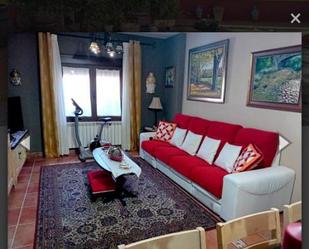 Sala d'estar de Casa o xalet en venda en Carrión de Calatrava amb Aire condicionat i Terrassa