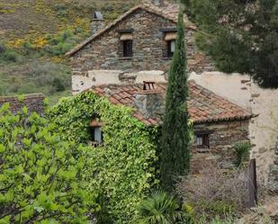 Vista exterior de Casa o xalet en venda en Patones amb Balcó