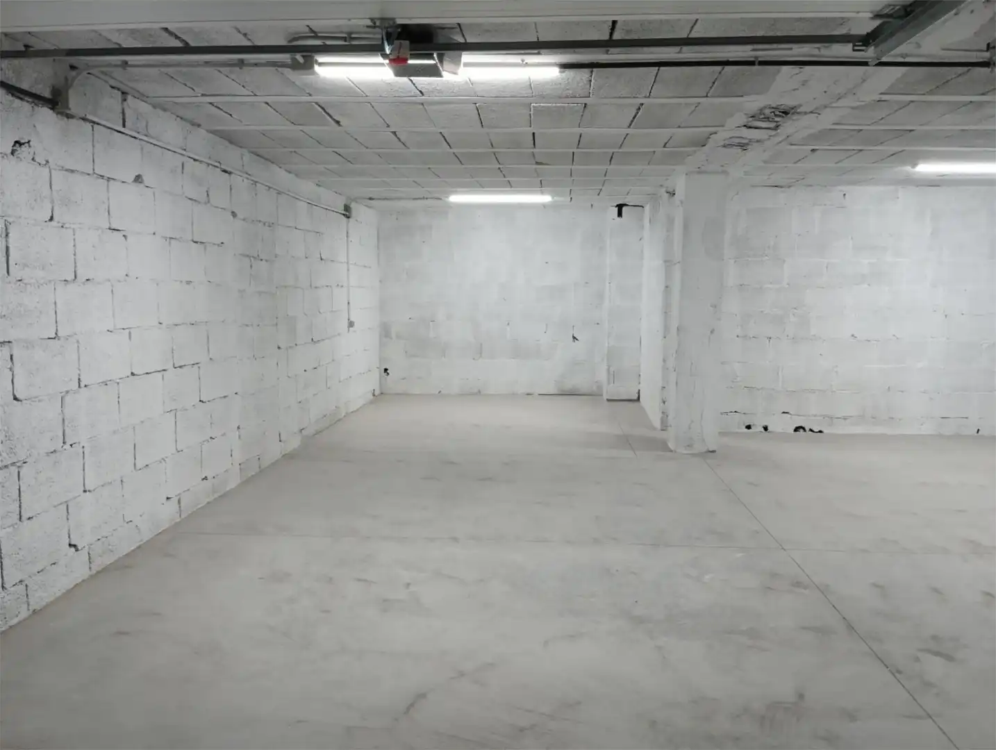 Garage zum Verkauf in Arona