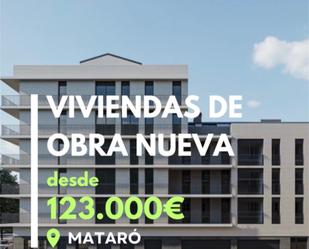 Vista exterior de Planta baixa en venda en Mataró amb Terrassa i Balcó