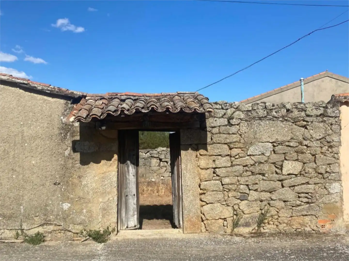 Houses for sale in Calle Damas, 21, Muelas del Pan Houses for sale in Muelas del Pan with Furnished