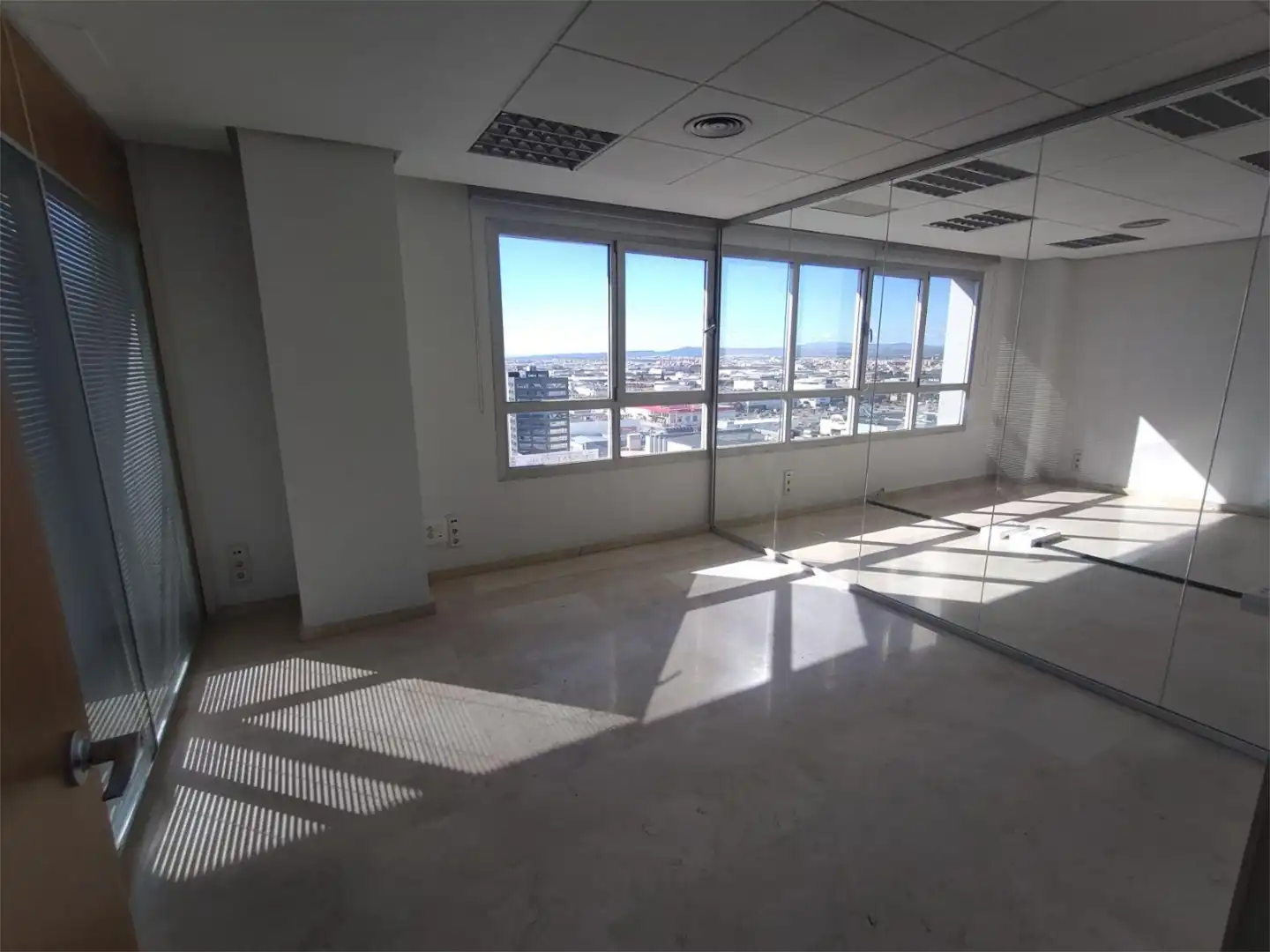 Office for rent in Alfafar
