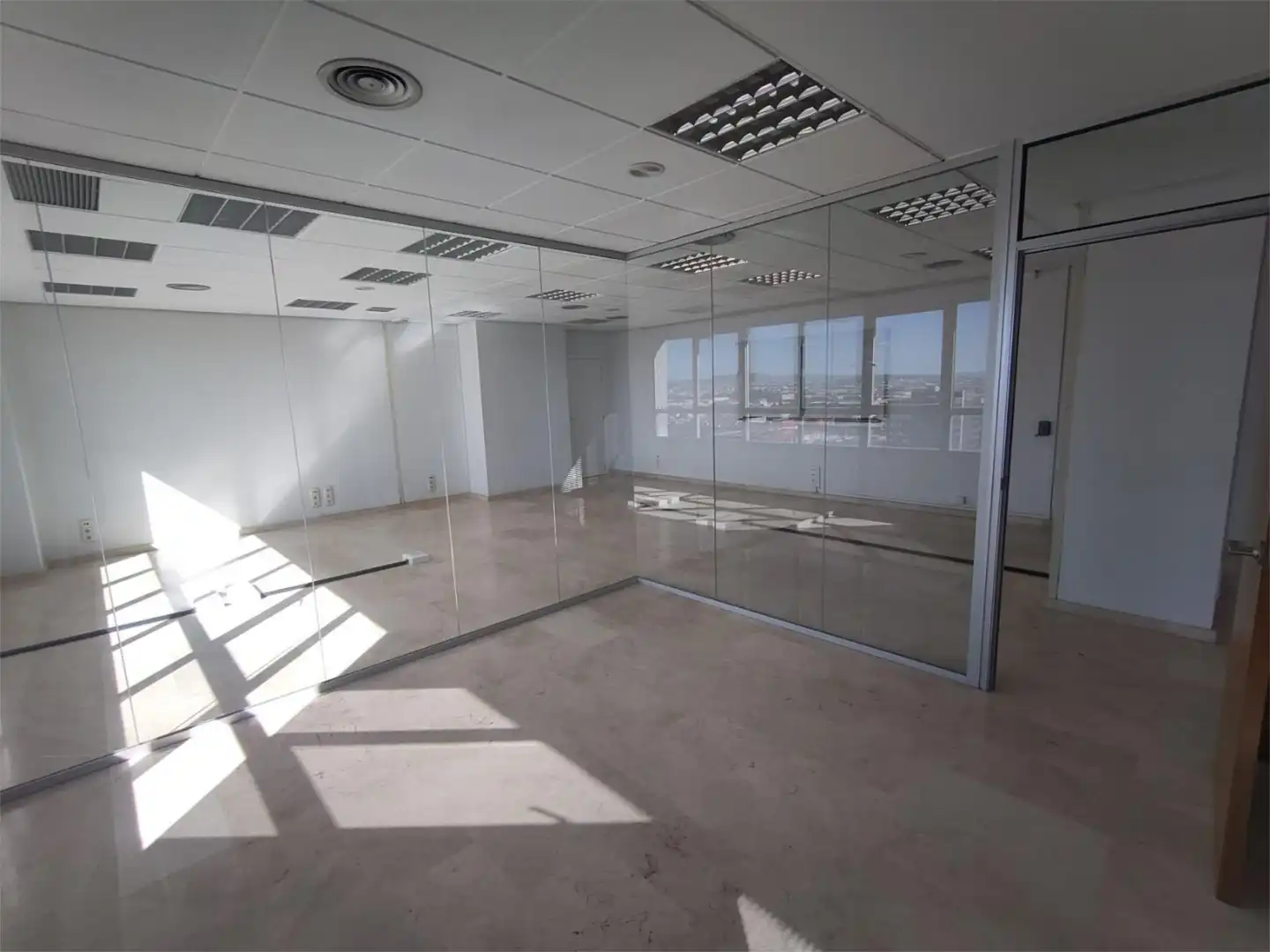 Office for rent in Alfafar