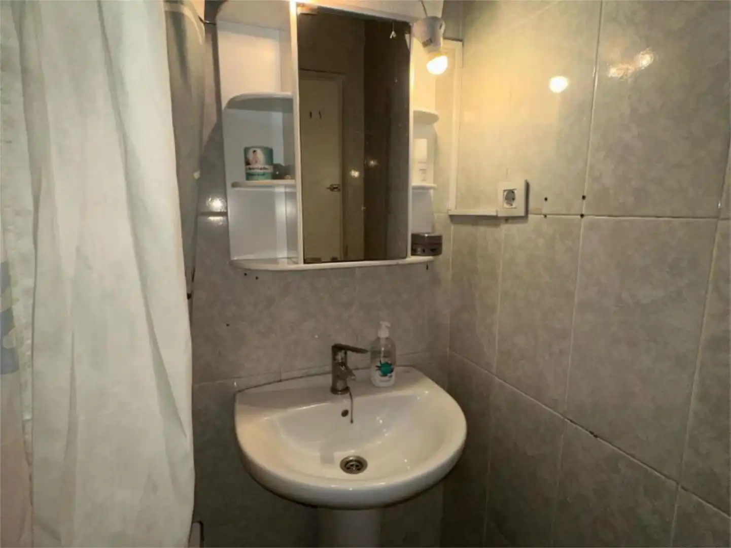 Zimmer in Avinguda d'Alfons XIII, 563, Artigues Badezimmer von Wohnung zur untervermieten in Badalona mit Möbliert