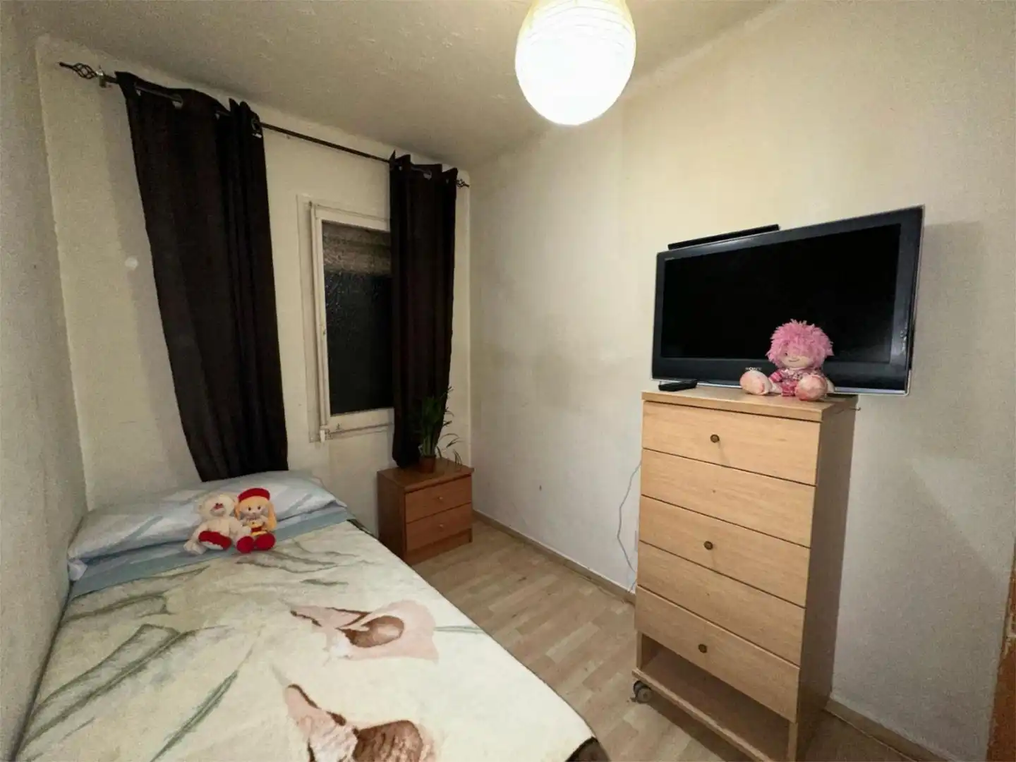 Zimmer in Avinguda d'Alfons XIII, 563, Artigues Schlafzimmer von Wohnung zur untervermieten in Badalona mit Möbliert