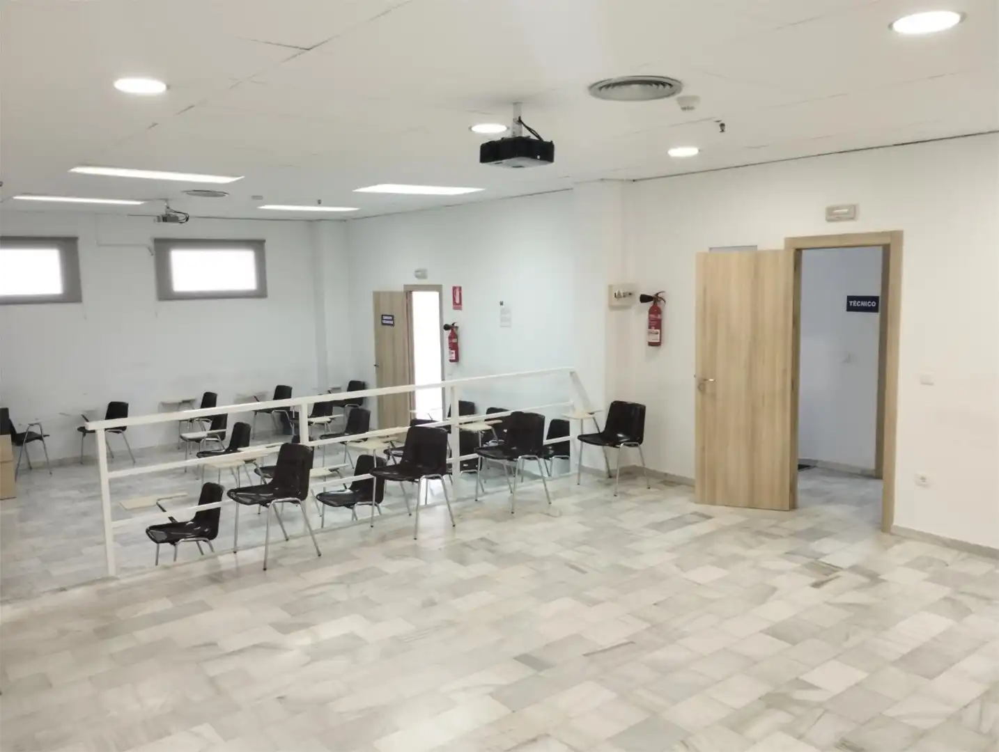 Local en venta en Avenida de Pescia, 1, Avda Pescia - Ctra de Frigiliana Local en venta en Nerja con Aire acondicionado y Calefacción