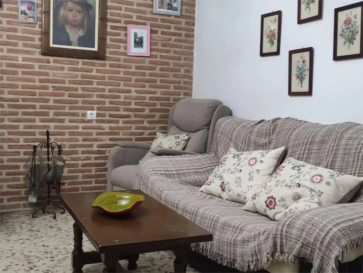 Casa o xalet en venda a Lanzahíta Sala d'estar de Casa o xalet en venda en Lanzahíta amb Jardí privat, Piscina i Moblat