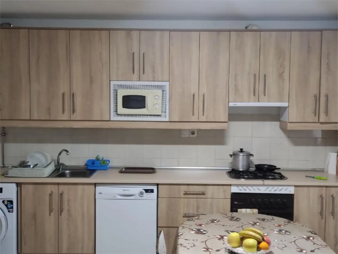 Casa o xalet en venda a Lanzahíta Cuina de Casa o xalet en venda en Lanzahíta amb Jardí privat, Piscina i Moblat