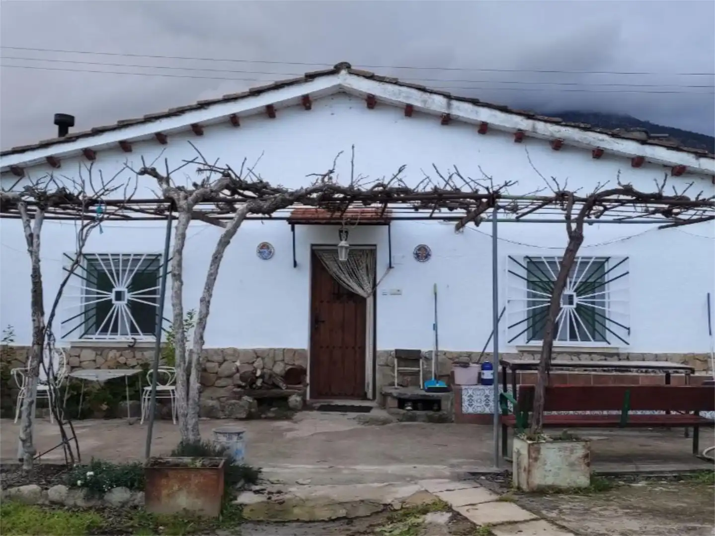 Casa o xalet en venda a Lanzahíta Vista exterior de Casa o xalet en venda en Lanzahíta amb Jardí privat, Piscina i Moblat
