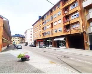 Vista exterior de Pis en venda en Villablino amb Balcó