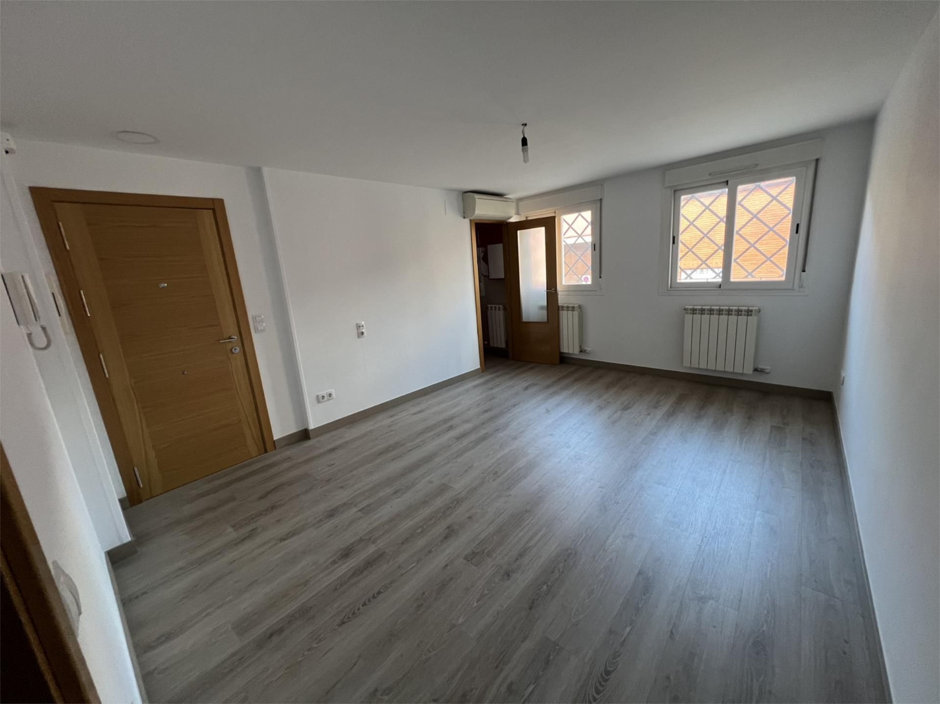 Flat for sale in Valdepeñas  with Air Conditioner