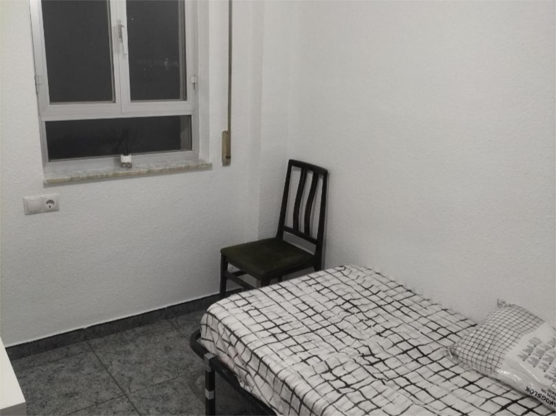 Bedroom of Flat to share in Salamanca Capital  with Heating, Terrace and Furnished
