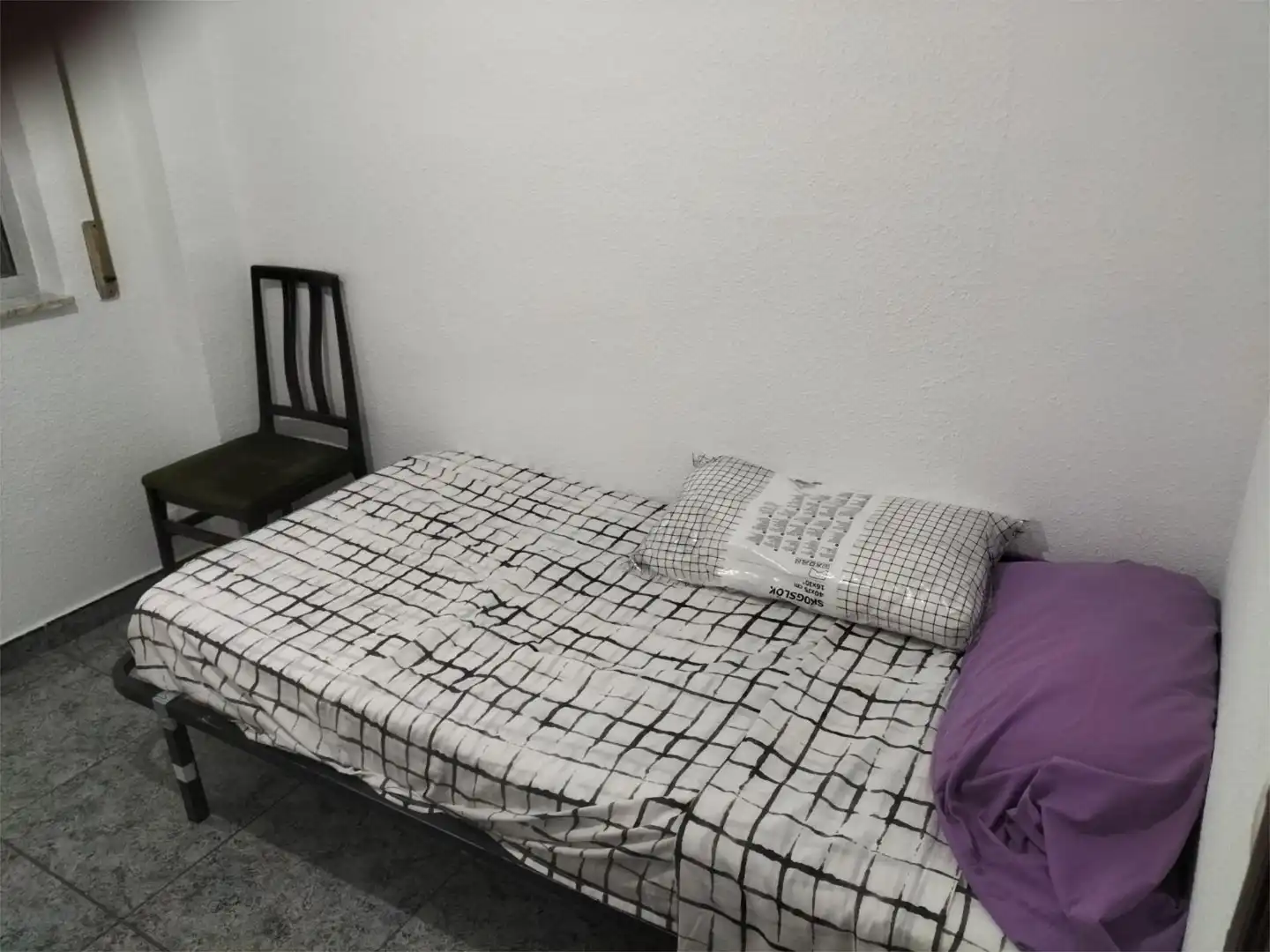 Schlafzimmer von Wohnung zur untervermieten in Salamanca mit Heizung, Terrasse und Möbliert