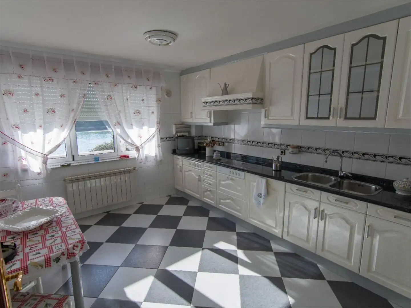 Casa o chalet en venta en Urbanización la Sorrozuela, 59, Ajo Cocina de Casa o chalet en venta en Bareyo