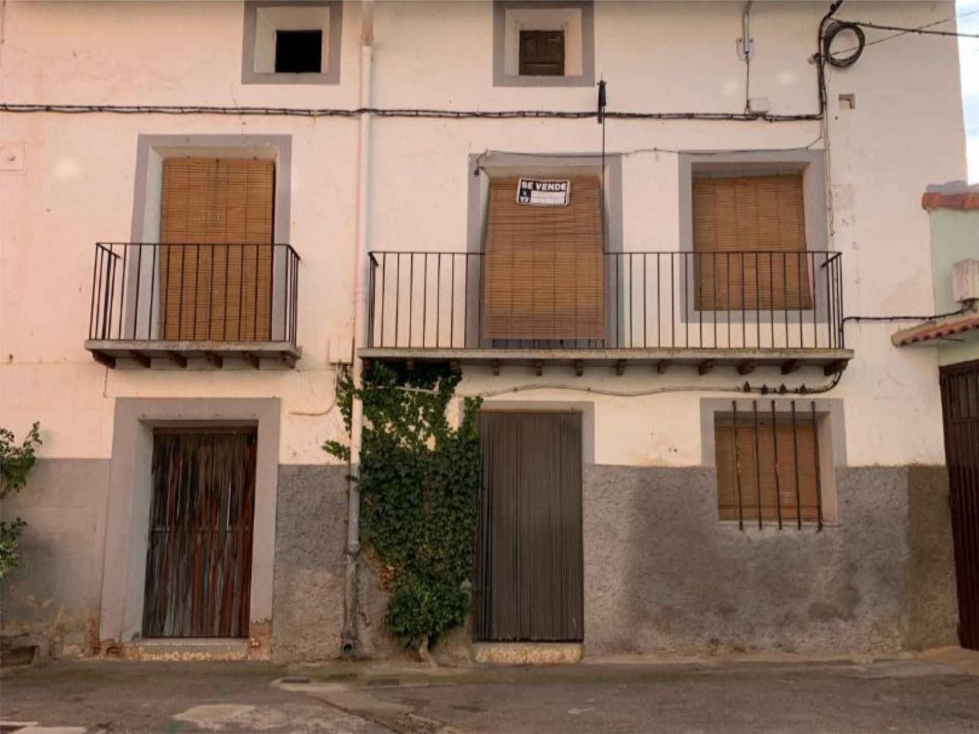 Vista exterior de Casa adosada en venda en Torrijo de la Cañada amb Terrassa, Traster i Moblat