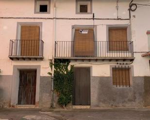 Vista exterior de Casa adosada en venda en Torrijo de la Cañada amb Terrassa i Balcó