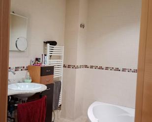 Bathroom of Single-family semi-detached for sale in Bigues i Riells  with Air Conditioner, Heating and Parquet flooring