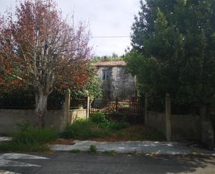 Vista exterior de Casa adosada en venda en Pontecesures