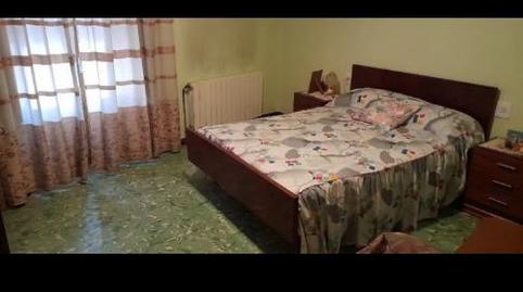 Foto 2 de Casa adosada en venda a Carrer Onze de Setembre, 19, Cervià de Les Garrigues, Lleida