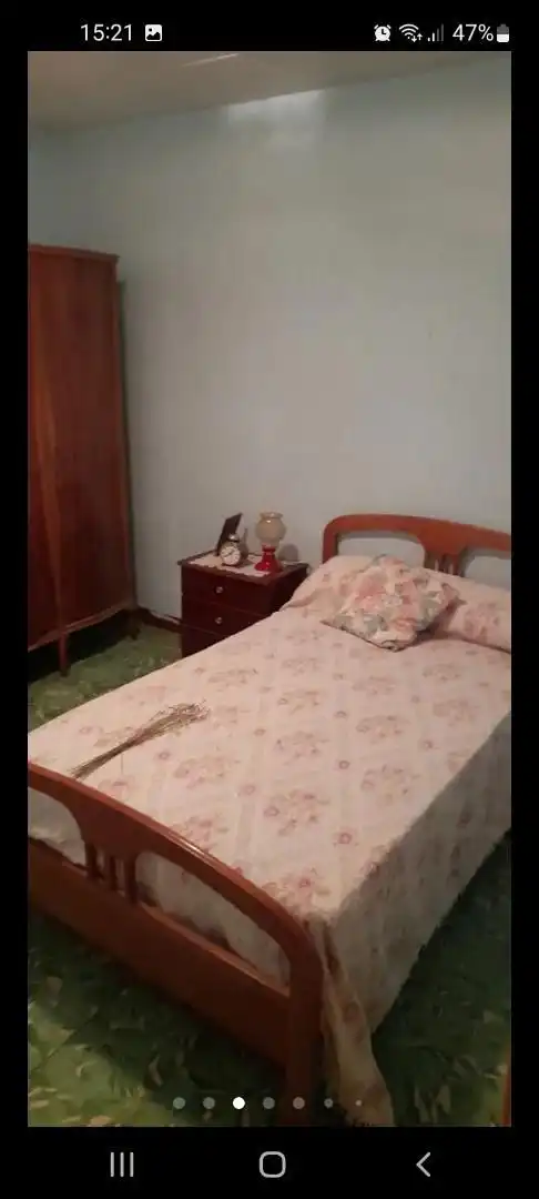 Casa adosada en venda a Carrer Onze de Setembre, 19, Cervià de Les Garrigues Dormitori de Casa adosada en venda en Cervià de Les Garrigues amb Aire condicionat, Calefacció i Terrassa
