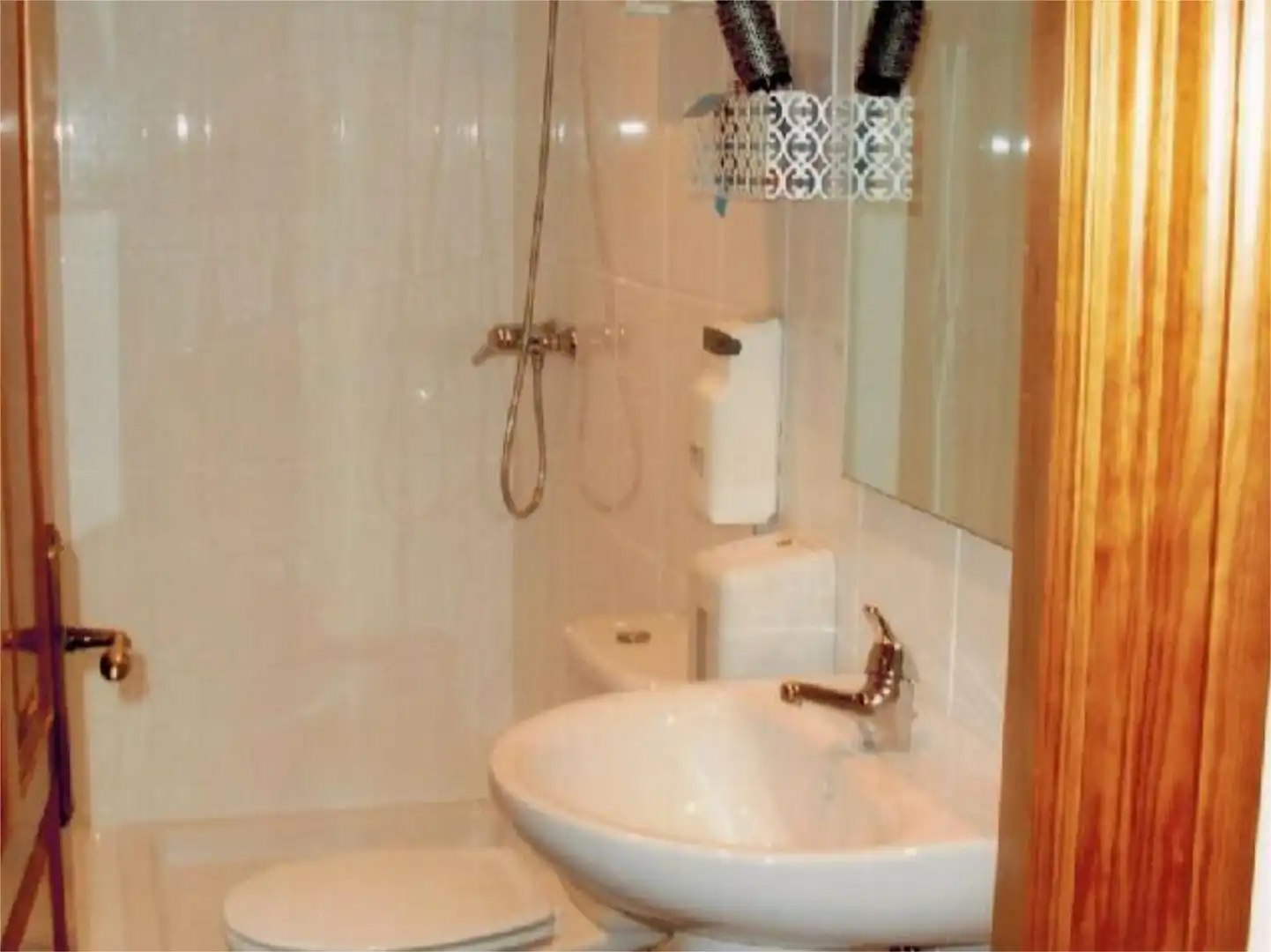 Baño de Piso en venta en Santa Cristina de Valmadrigal con Terraza y Balcón