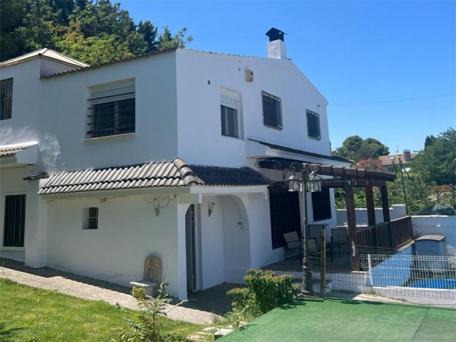Exterior view of House or chalet for sale in  Zaragoza Capital  with Air Conditioner, Terrace and Swimming Pool