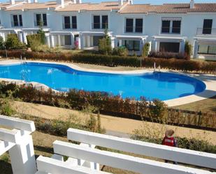 Piscina de Casa adosada en venda en El Rompido amb Piscina i Balcó